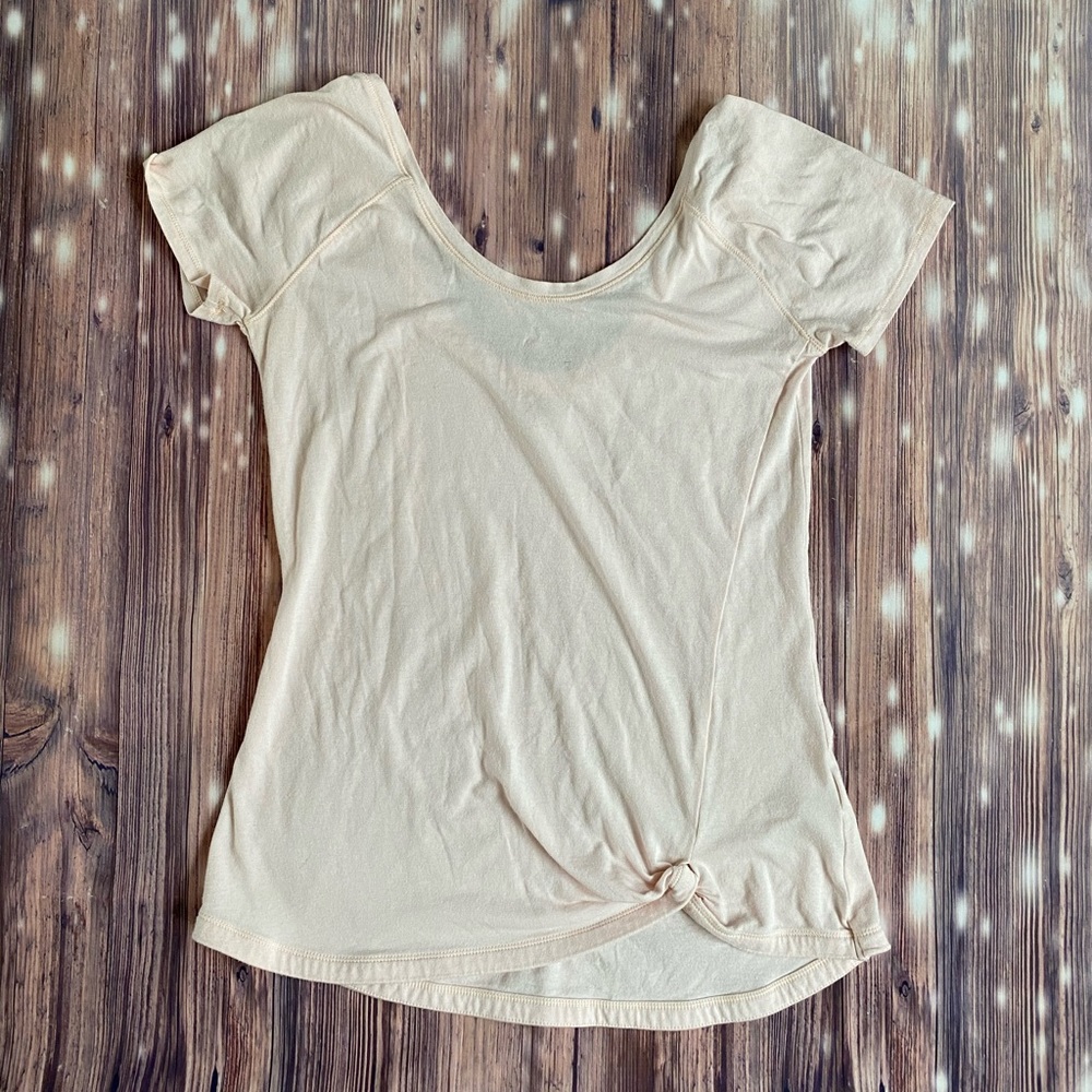 CALIA by Carrie Underwood T-shirt
